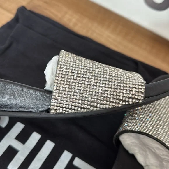Schutz x REVOLVE Kallana Slide in Black